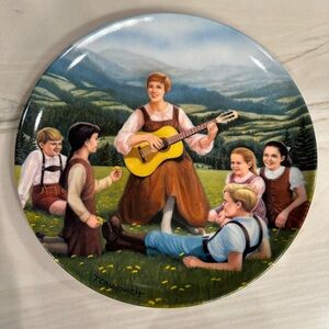 The Sound of Music 'Do Re Mi' Collector Art Plate Vintage Decor Beautiful Gift